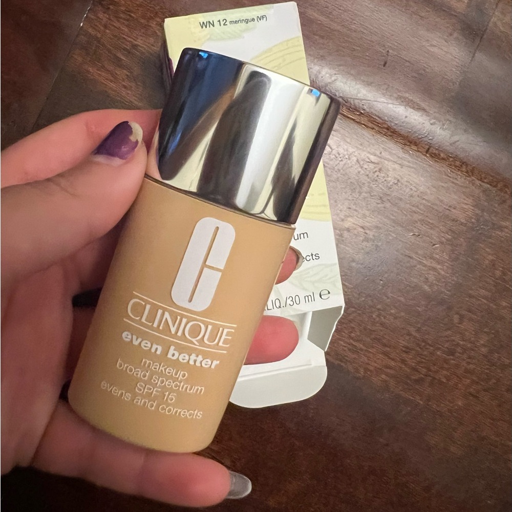 Clinique Even Better Makeup Broad Spectrum SPF 15 Foundation, 1 oz, 12 Meringue